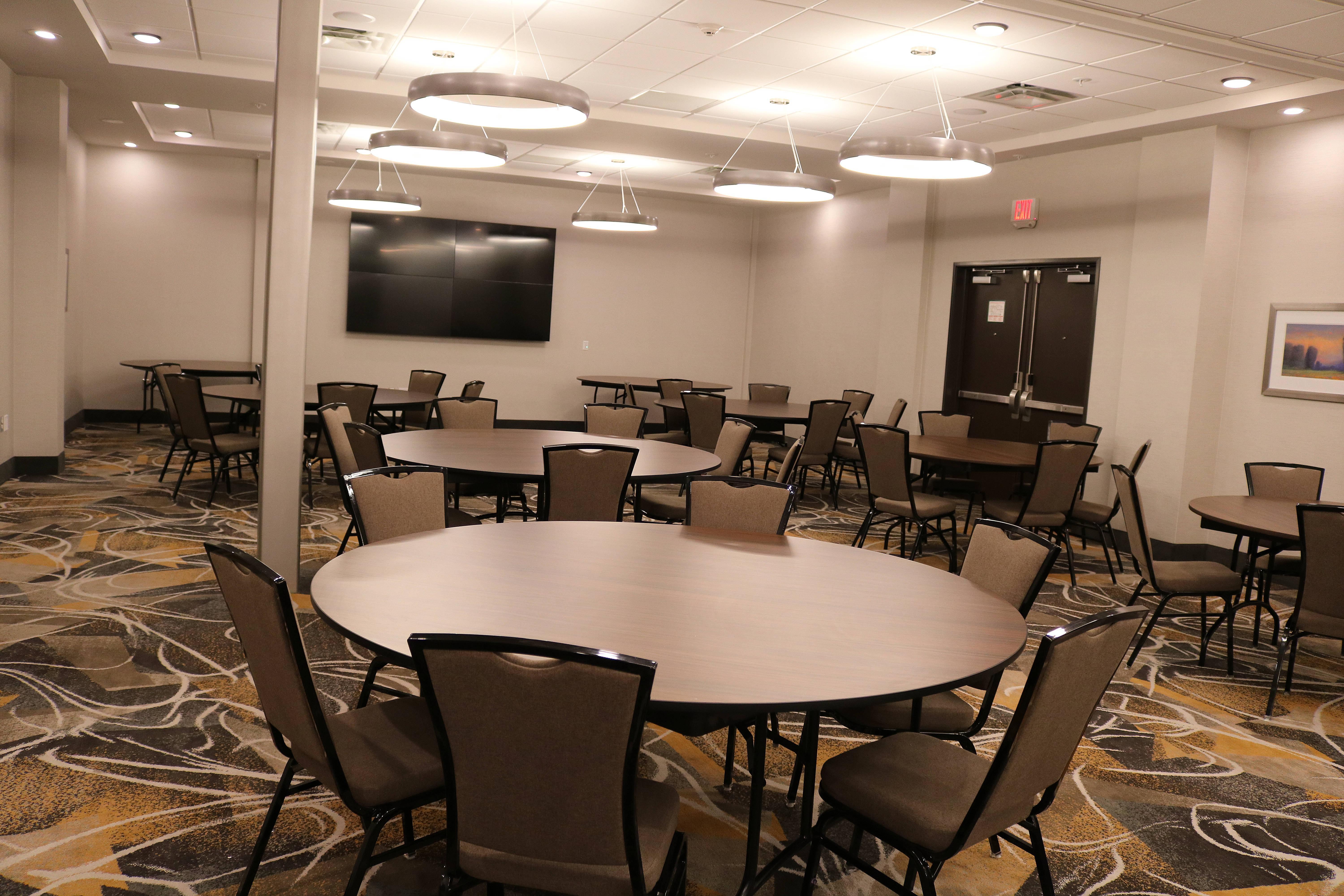 Holiday Inn - Jonesboro By Ihg Bagian luar foto